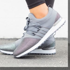 CHARCOAL LACE UP SNEAKERS